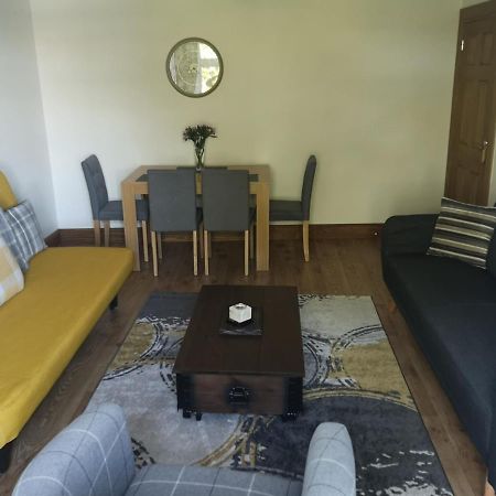 אינברנס Attic Floor Apartment, City Centre מראה חיצוני תמונה